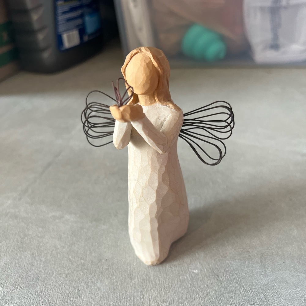 WILLOW TREE ANGEL OF FREEDOM FIGURE